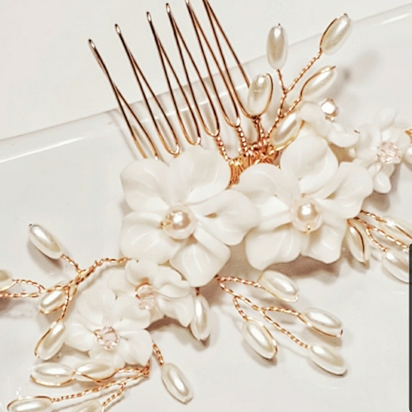 Bridal Floral hair comb with floral hair pins